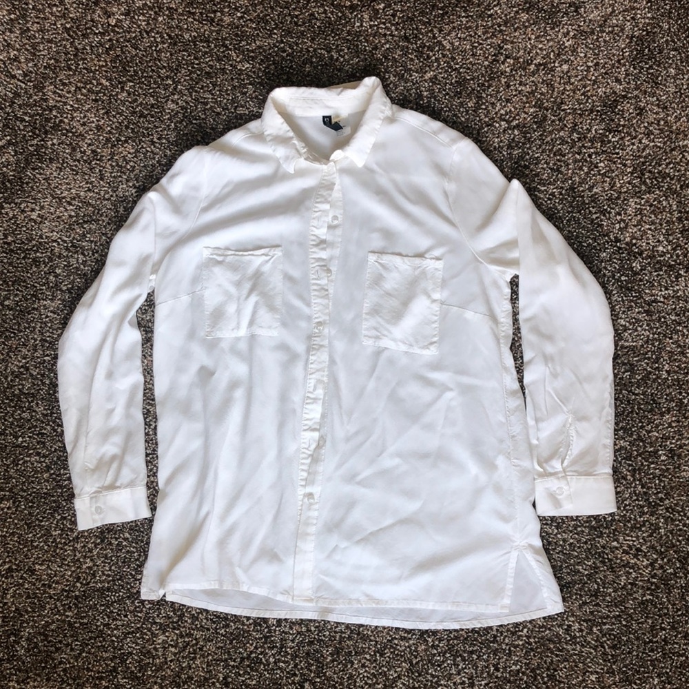 🦋 H&M White Button Down Dress Shirt